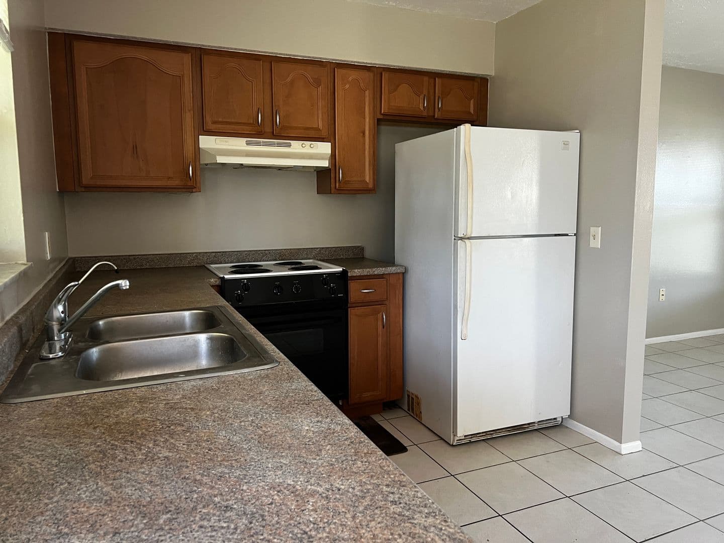 VENICE House: 558 BRIARWOOD ROAD
