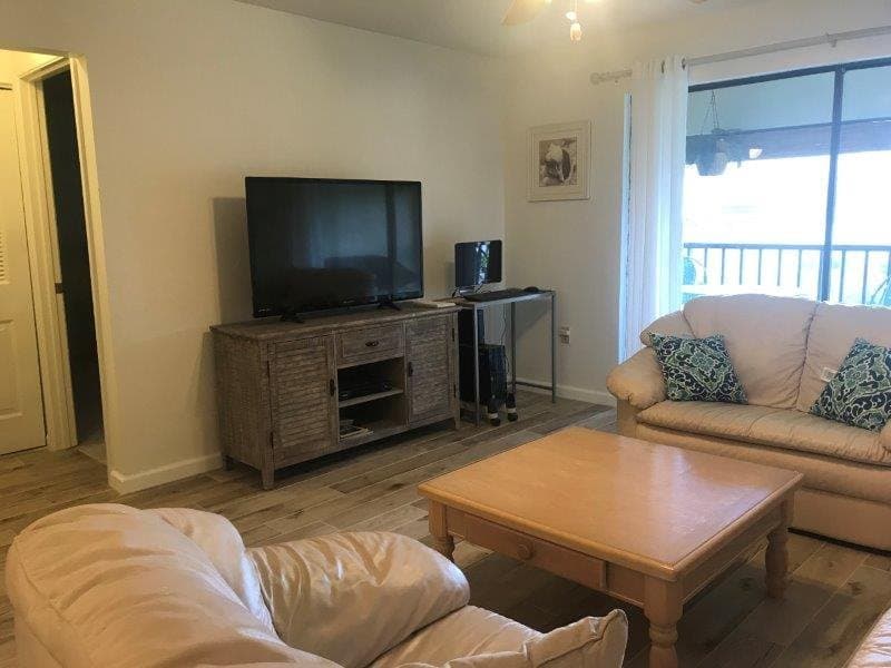VENICE Condo: 375 D THREE LAKES LANE #174
