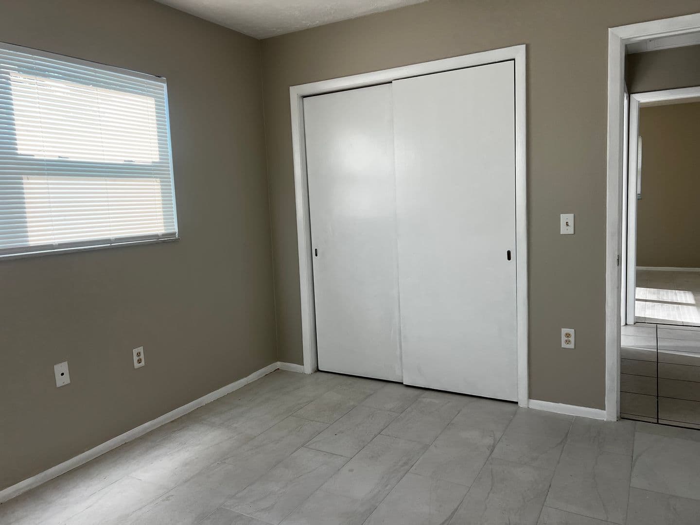 VENICE House: 558 BRIARWOOD ROAD