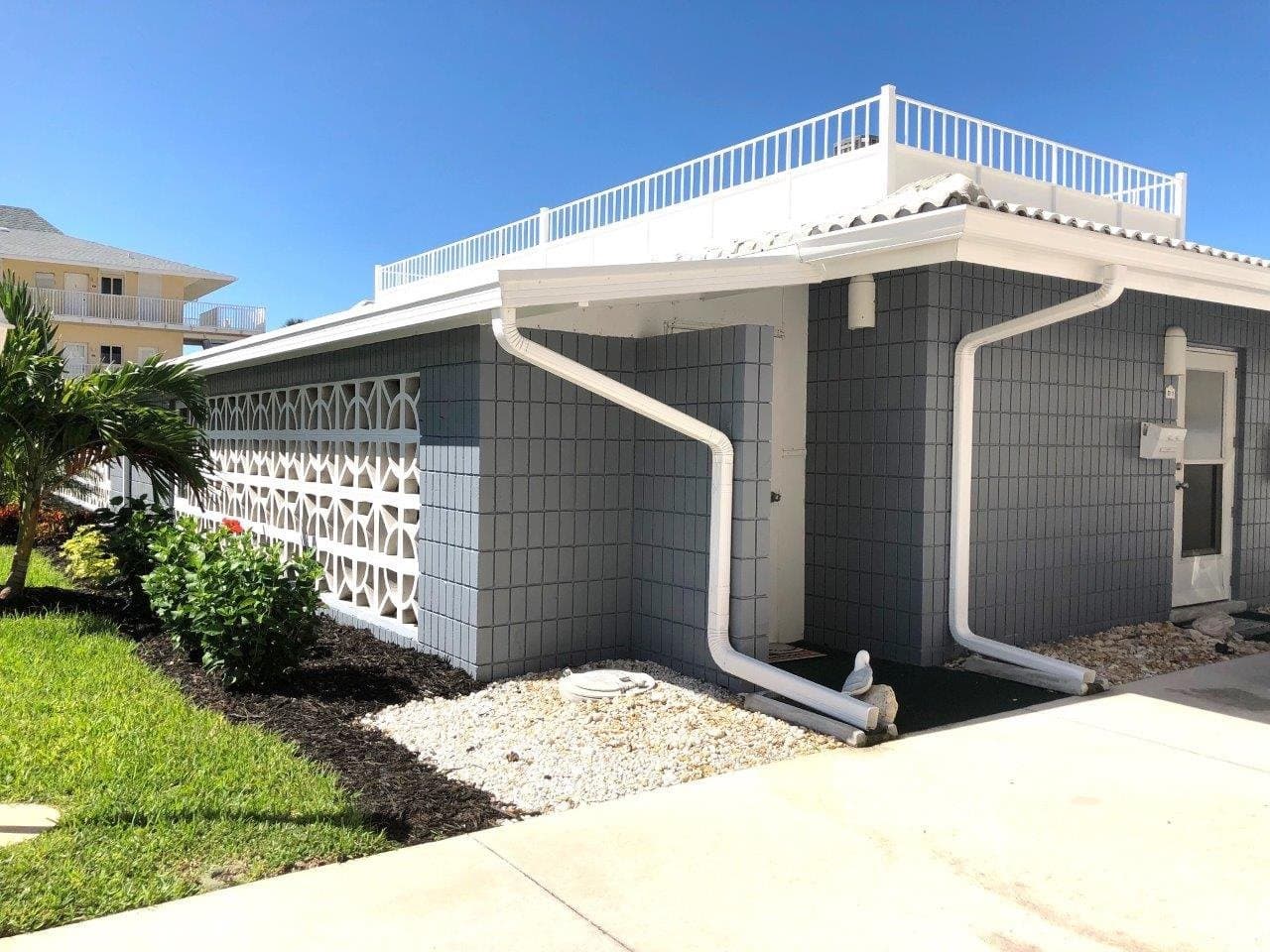 Venice Condo: 1205 Tarpon Center Dr. #D1