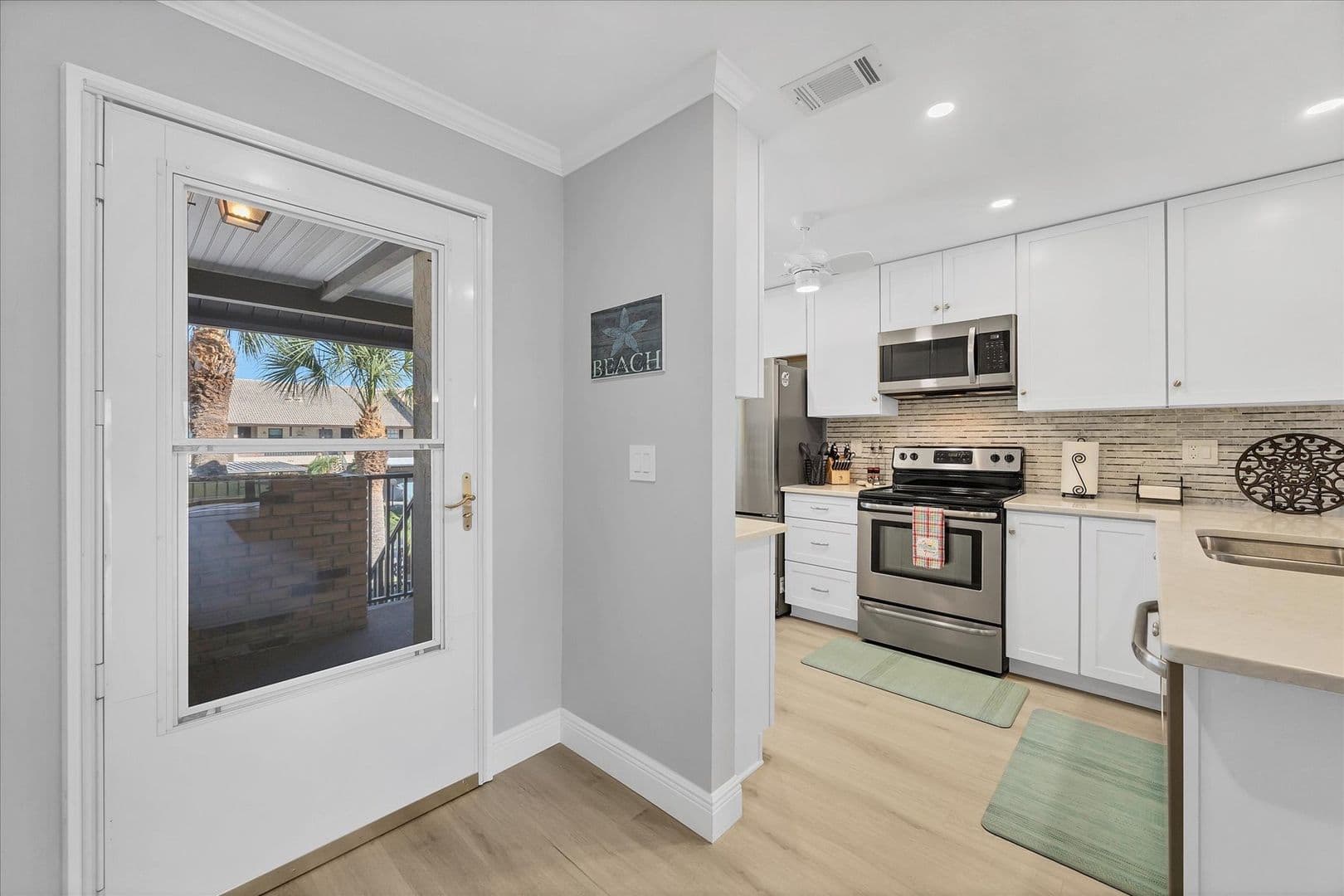 VENICE Condo: 370 THREE LAKES LANE, UNIT F