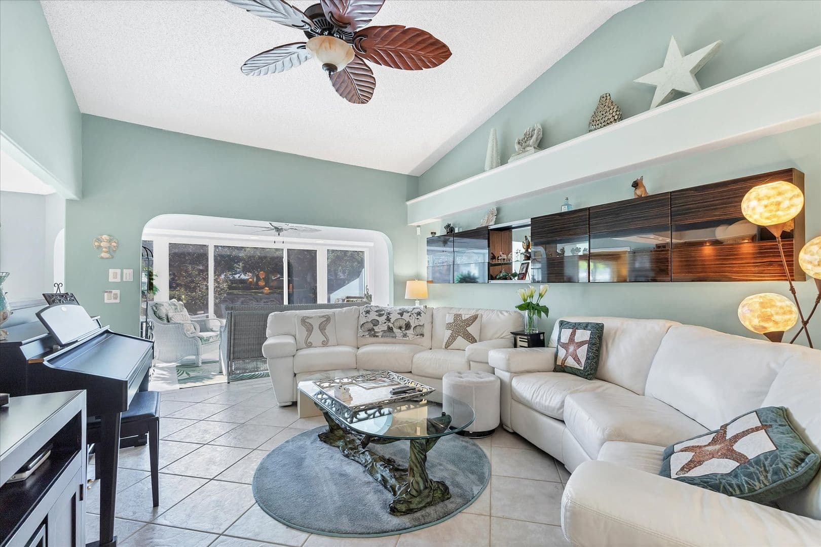 Venice Condo: 109 Southampton Pl. N. #245