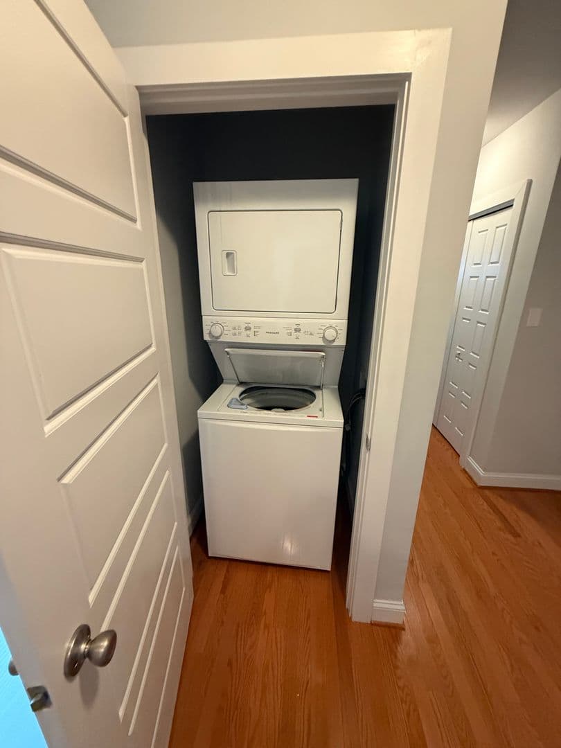 Richmond House: 2306 Parkwood Ave Unit A