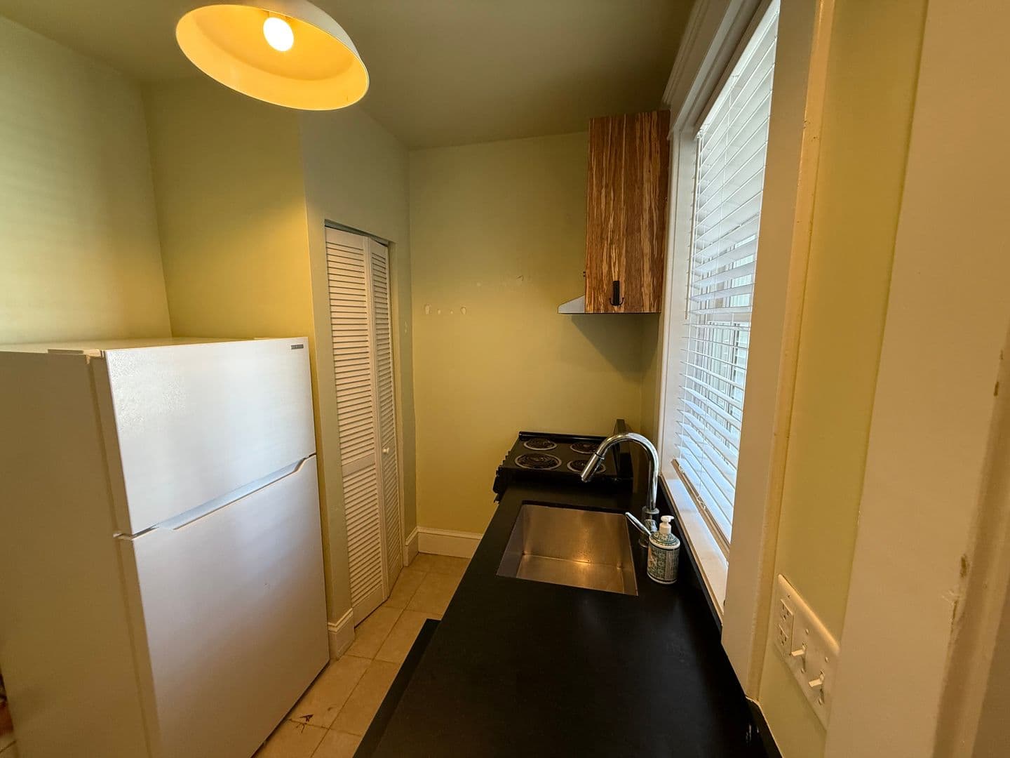Richmond House: 2306 Parkwood Ave Unit A