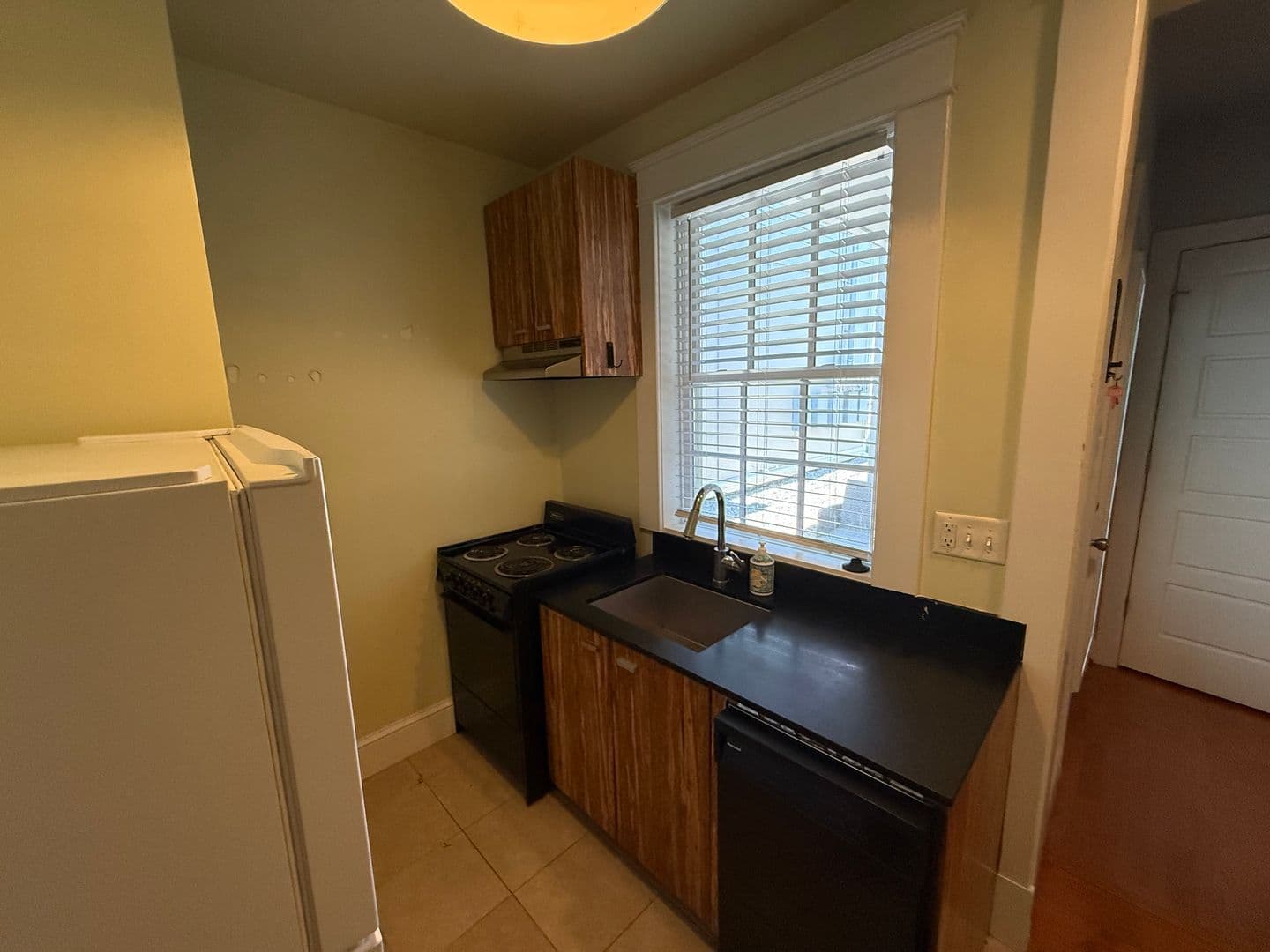 Richmond House: 2306 Parkwood Ave Unit A
