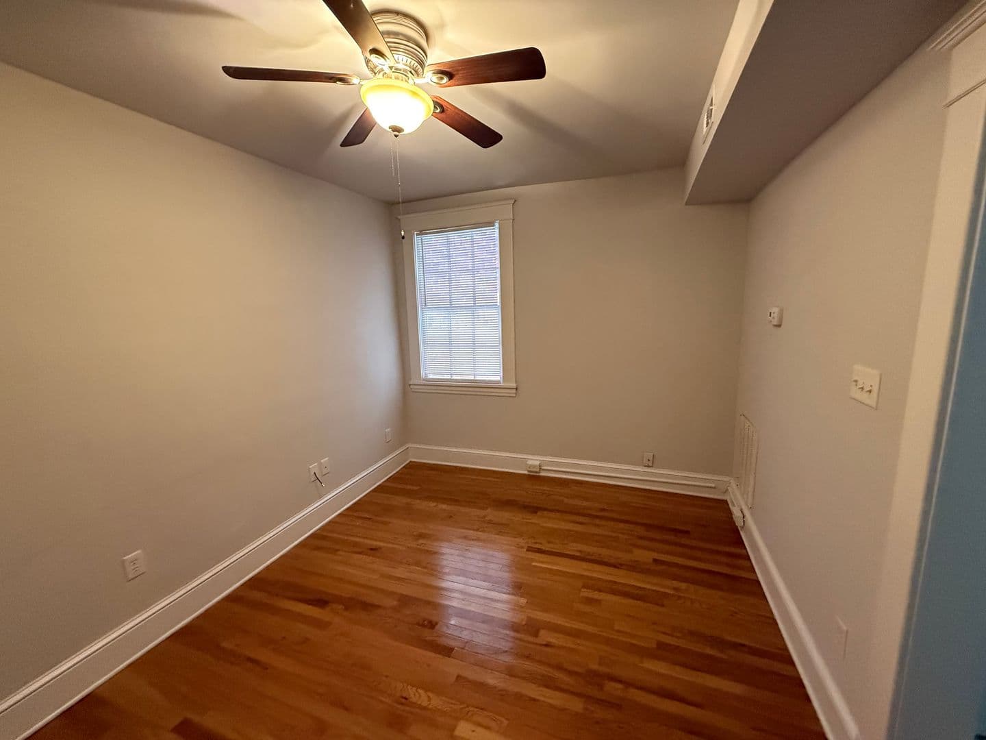 Richmond House: 2306 Parkwood Ave Unit A