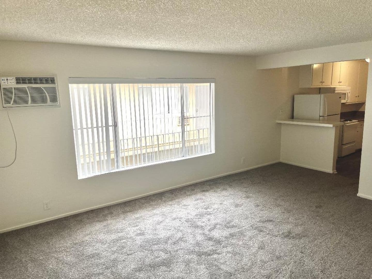 Reseda Apartment: 18400 Valerio St.