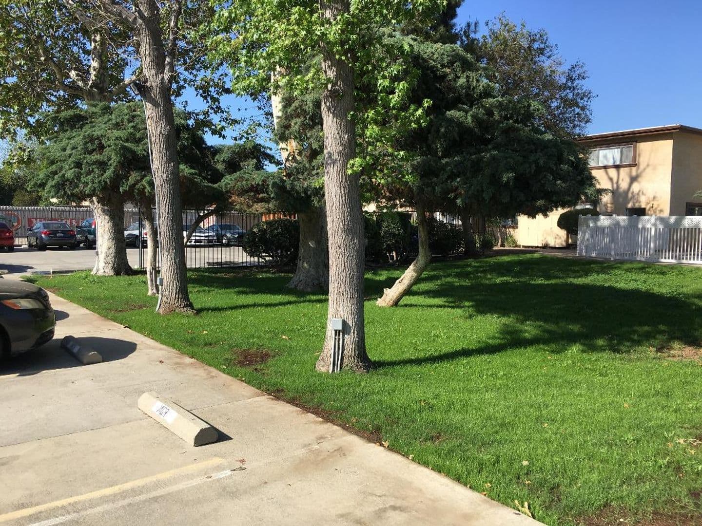 Reseda Apartment: 18400 Valerio St.