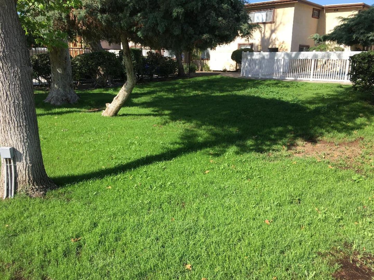 Reseda Apartment: 18400 Valerio St.