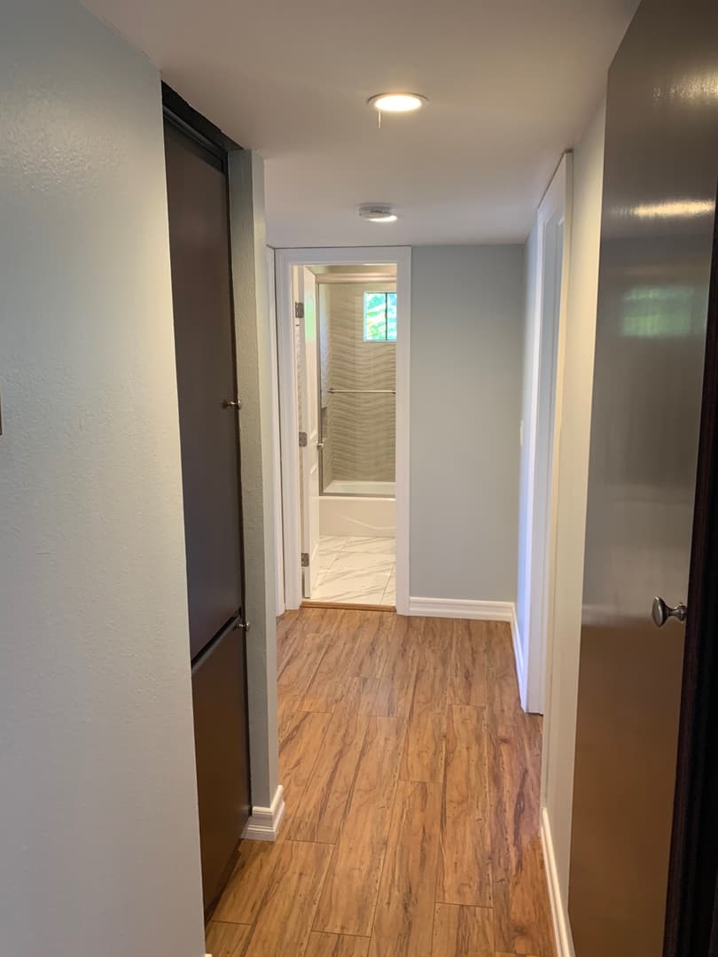 Long Beach Apartment: 1029 Mira Mar Ave