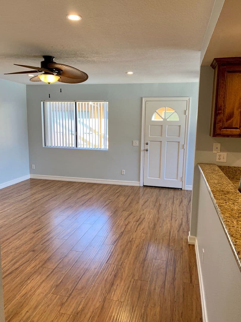 Long Beach Apartment: 1245 E. 3rd Street