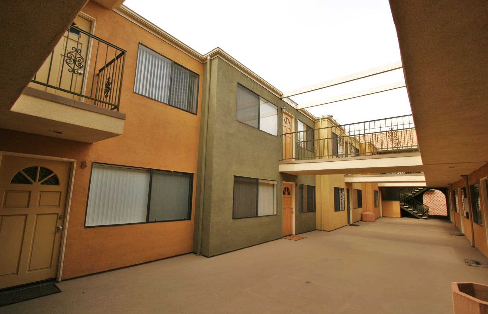 Long Beach Apartment: 1245 E. 3rd Street