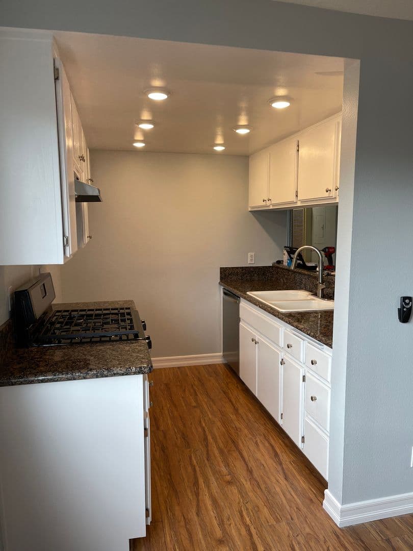 Long Beach Apartment: 1245 E. 3rd Street