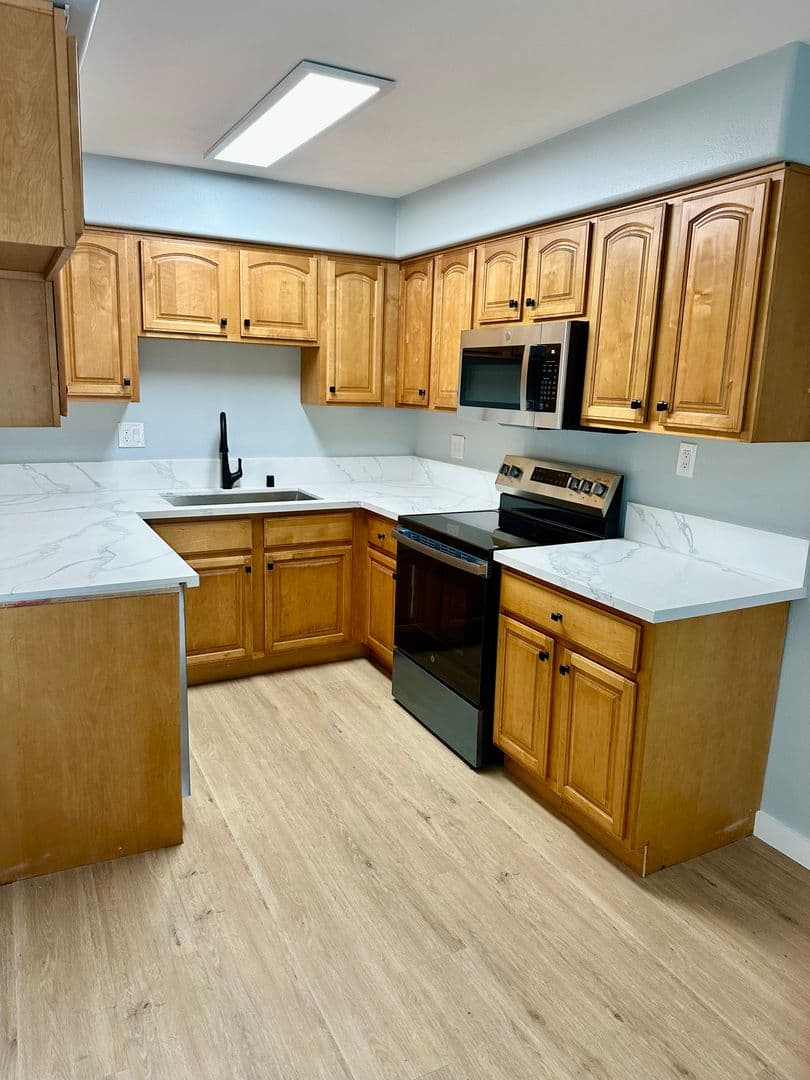 Los Alamitos Apartment: 4461 Howard Avenue