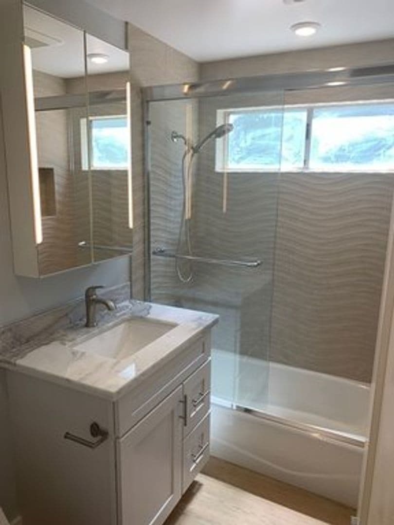 Seal Beach Apartment: 1212-1214 Ocean Ave.