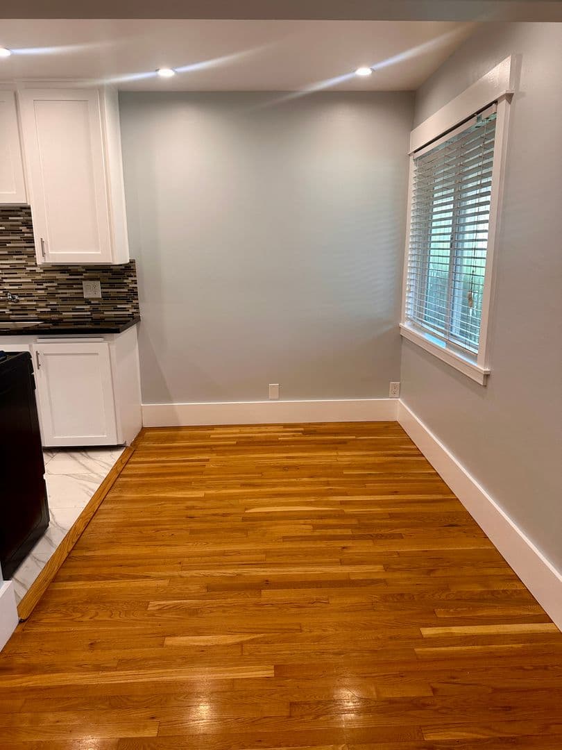 Long Beach Apartment: 3428 E. 1st Street