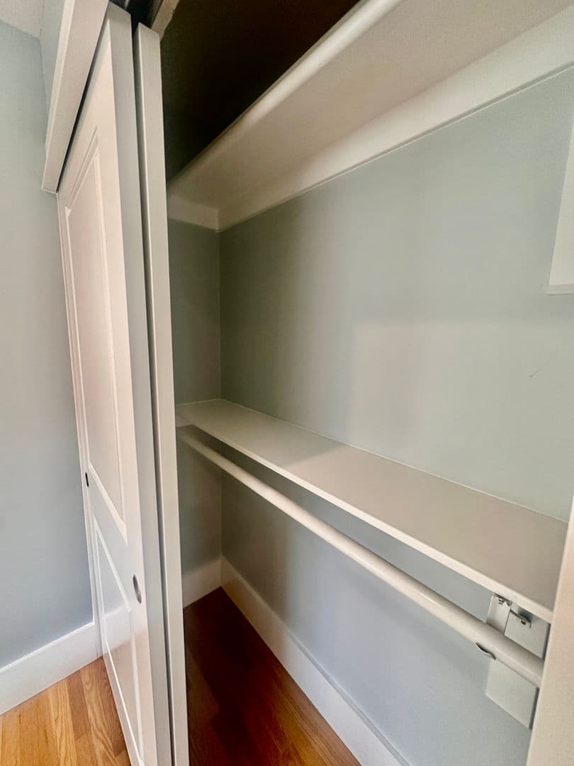 Long Beach Apartment: 3428 E. 1st Street