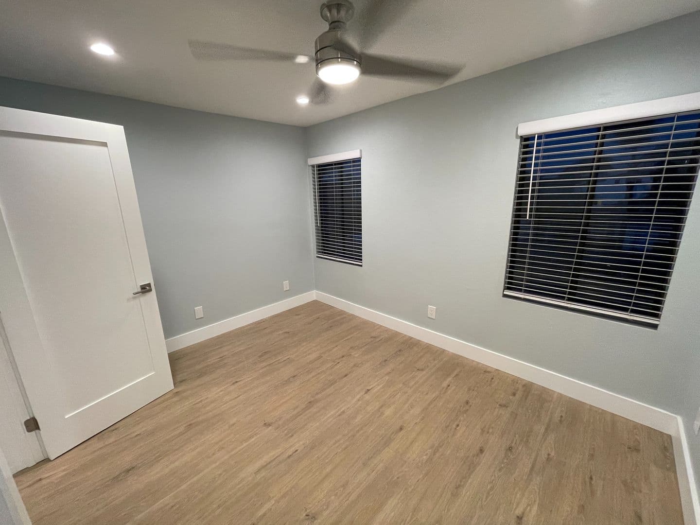 Seal Beach Apartment: 1212-1214 Ocean Ave.