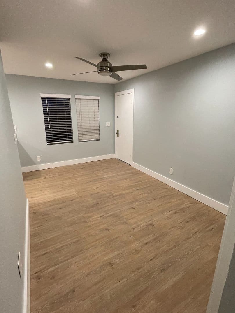 Seal Beach Apartment: 1212-1214 Ocean Ave.