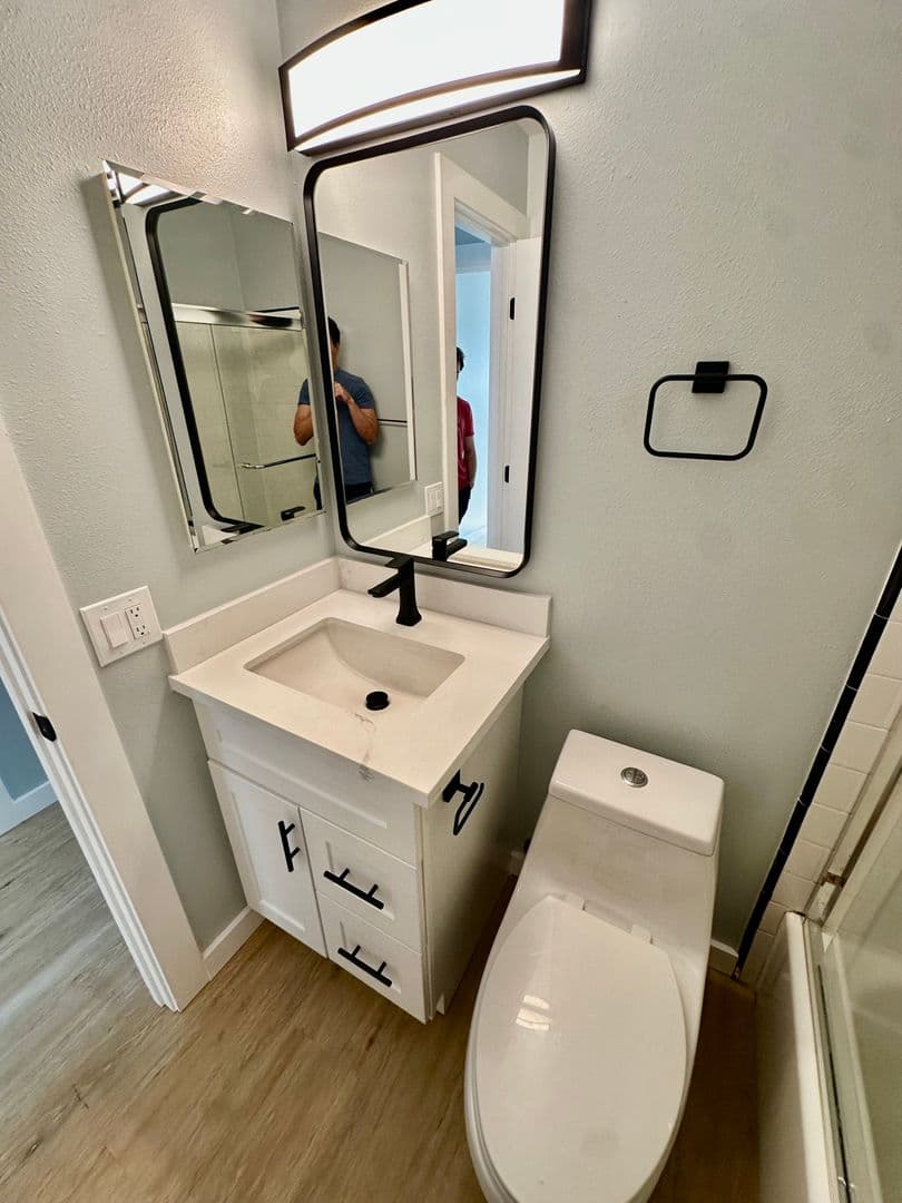 Los Alamitos Apartment: 4461 Howard Avenue