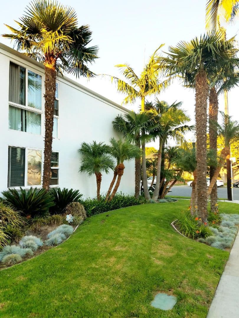 Los Alamitos Apartment: 4461 Howard Avenue