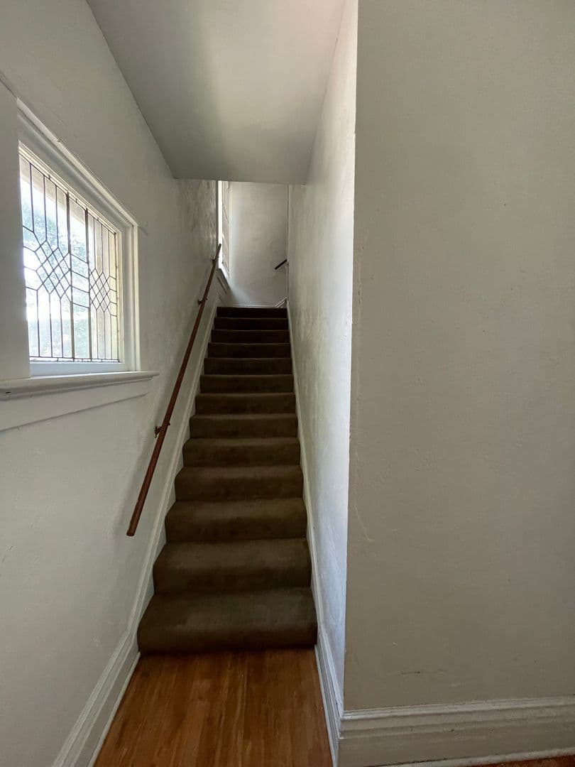 Emporia Apartment: 722 Union St.
