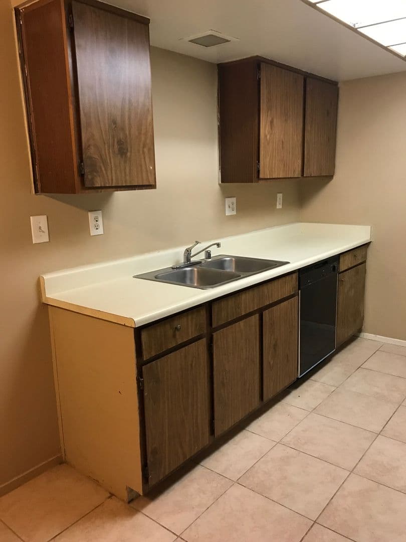Las Vegas Condo: 445 N. Lamb Blvd