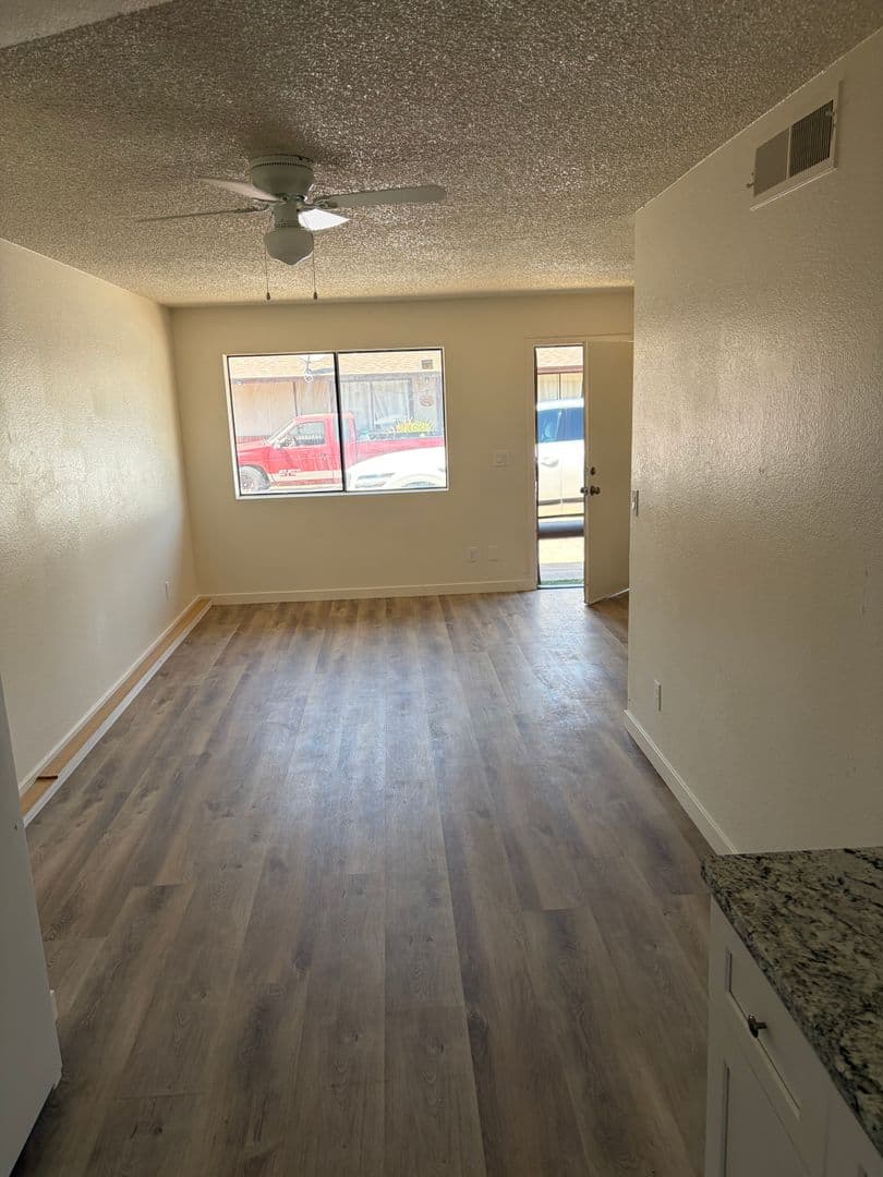 Mesa Townhome: 514 S Bellview #3