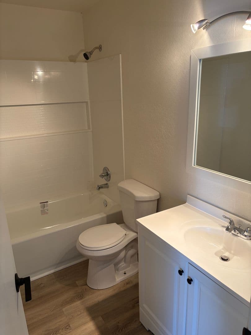 Mesa Townhome: 514 S Bellview #3