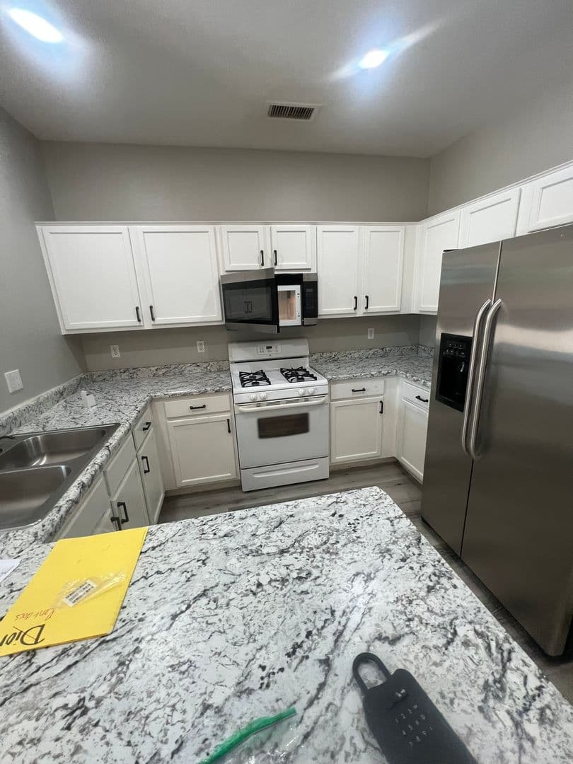 Avondale House: 11201 W Palm Lane