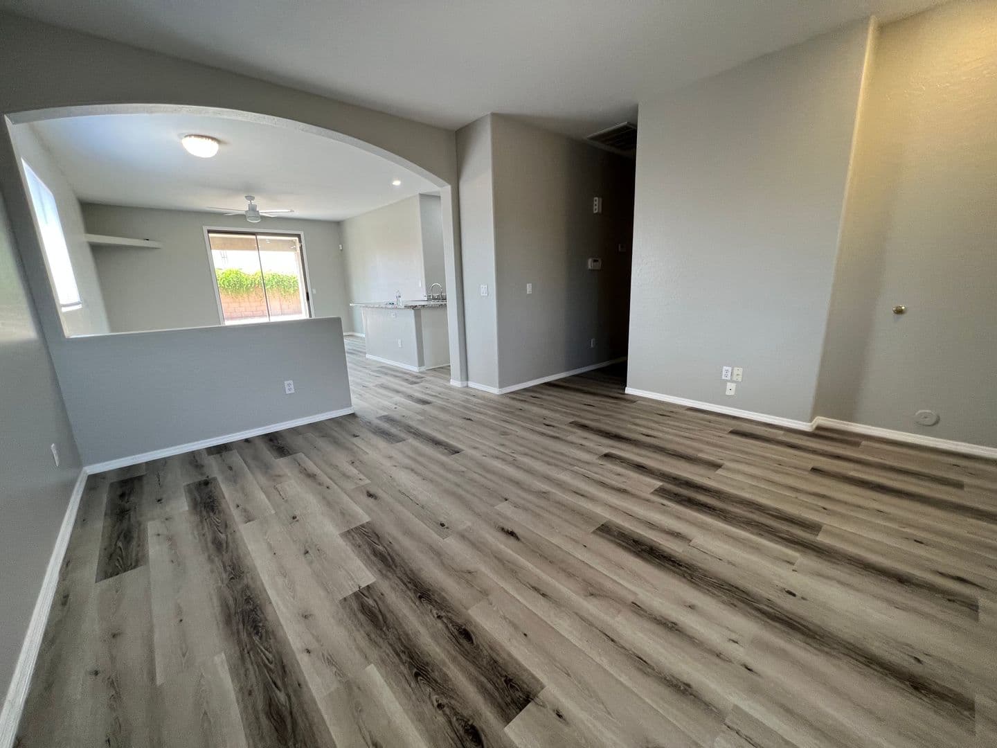 Avondale House: 11201 W Palm Lane