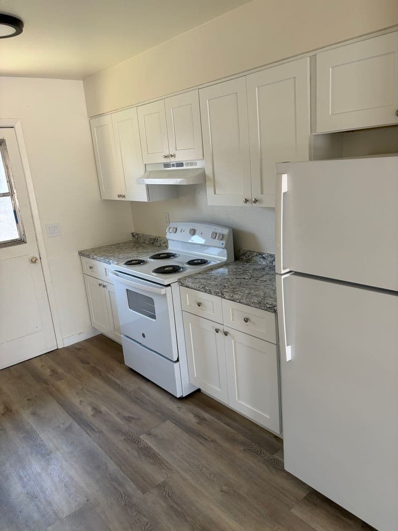 Mesa Townhome: 514 S Bellview #3
