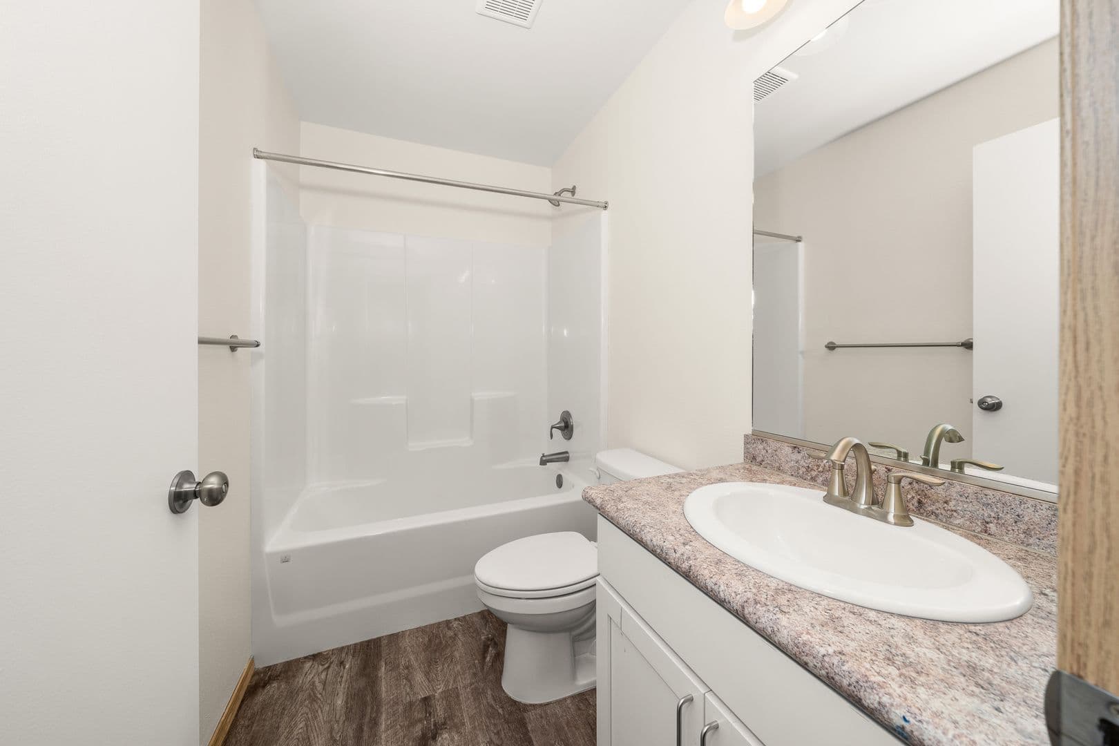 DEER PARK House: 204 E F ST UNIT B