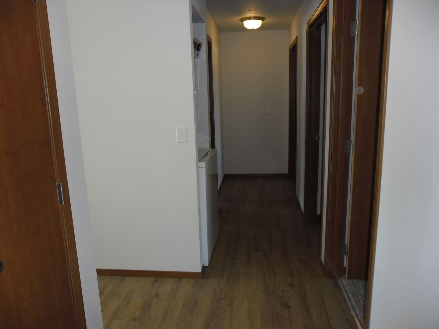 Deer Park Apartment: 107 E H St