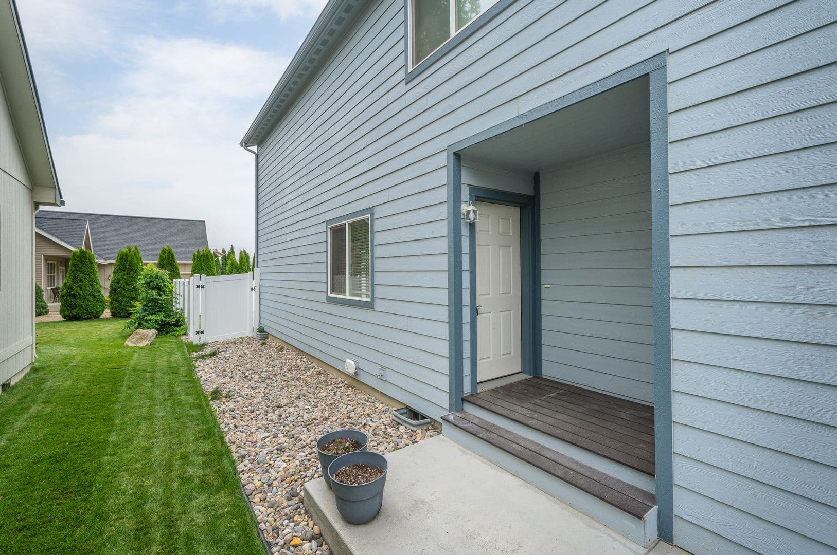 DEER PARK House: 204 E F ST UNIT B
