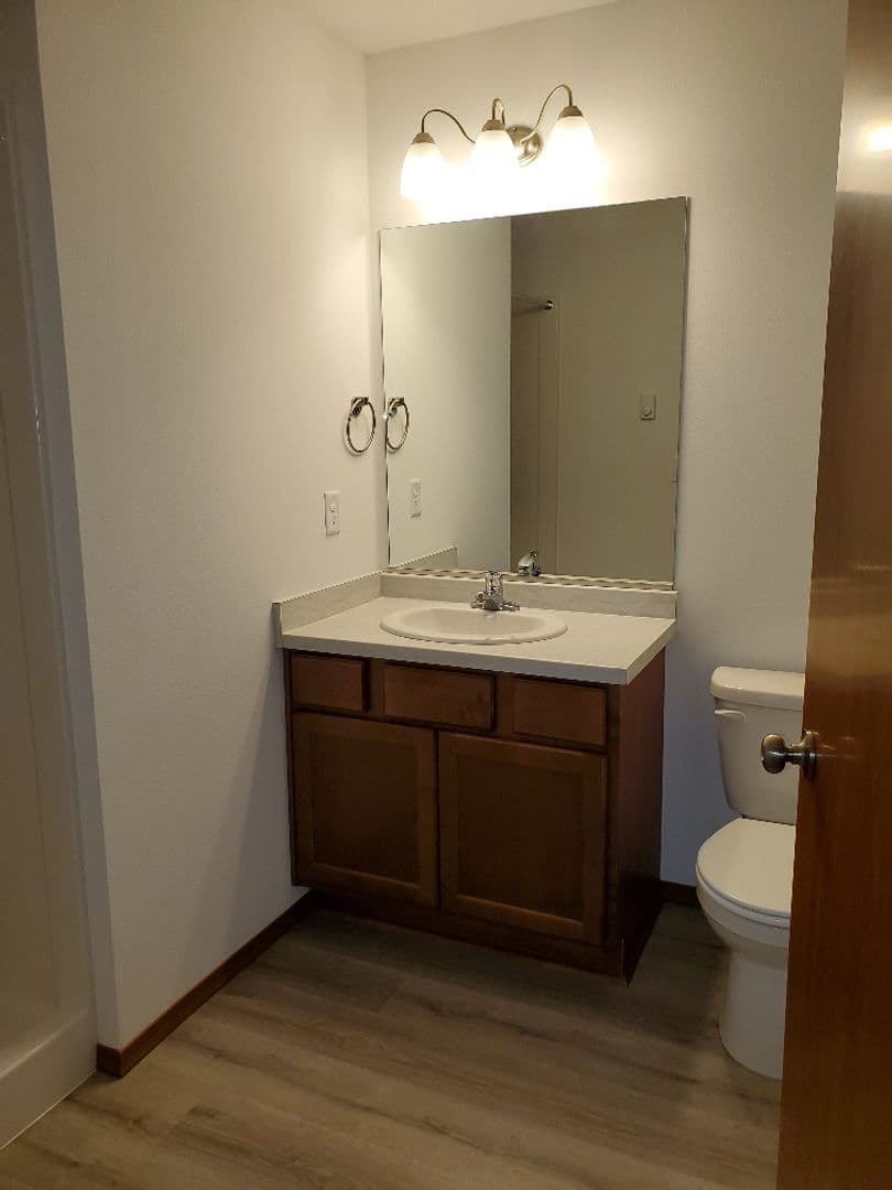 DEER PARK Apartment: 425 S MAIN ST