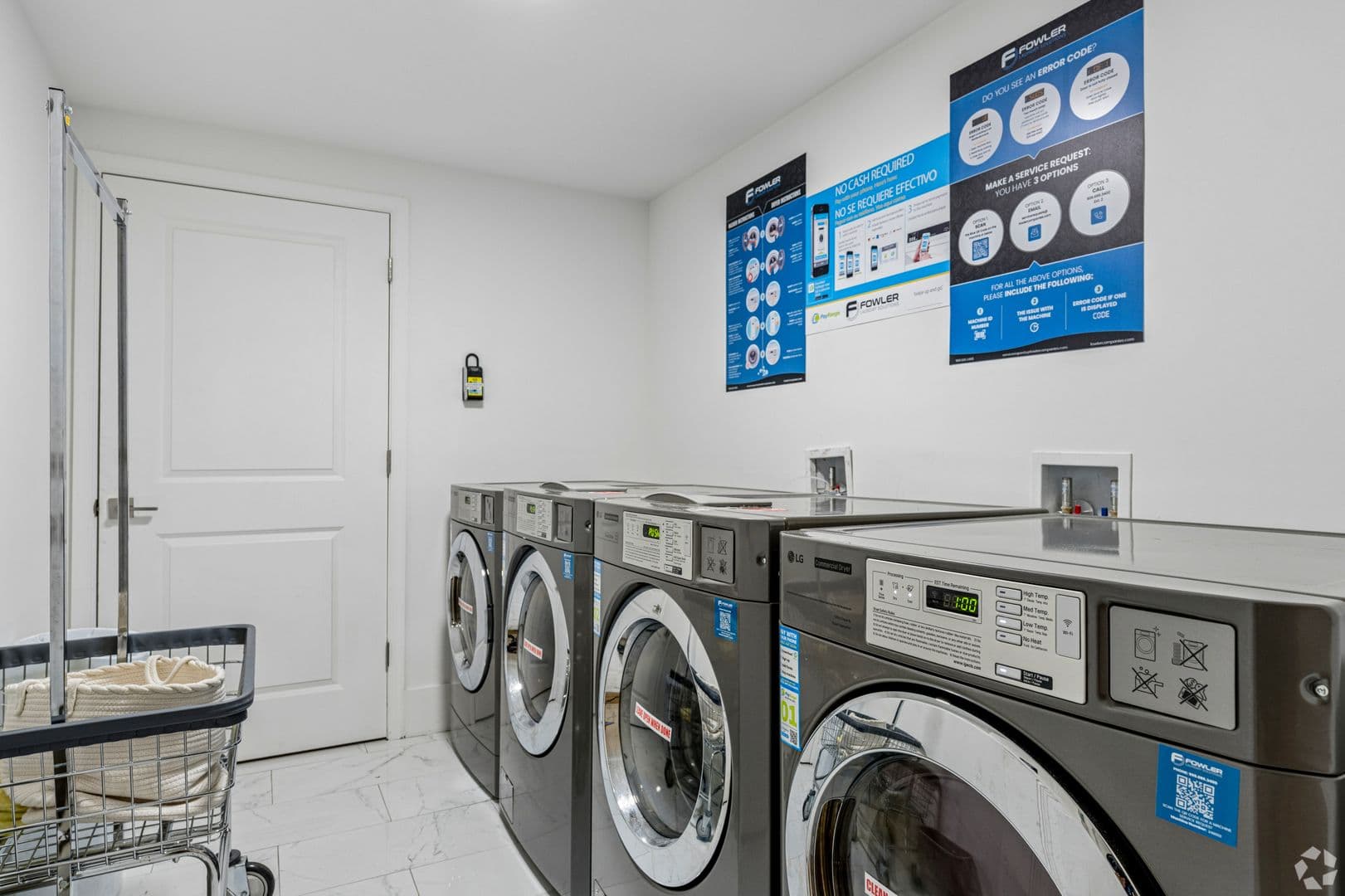 Washington Apartment: 411 2nd St SE