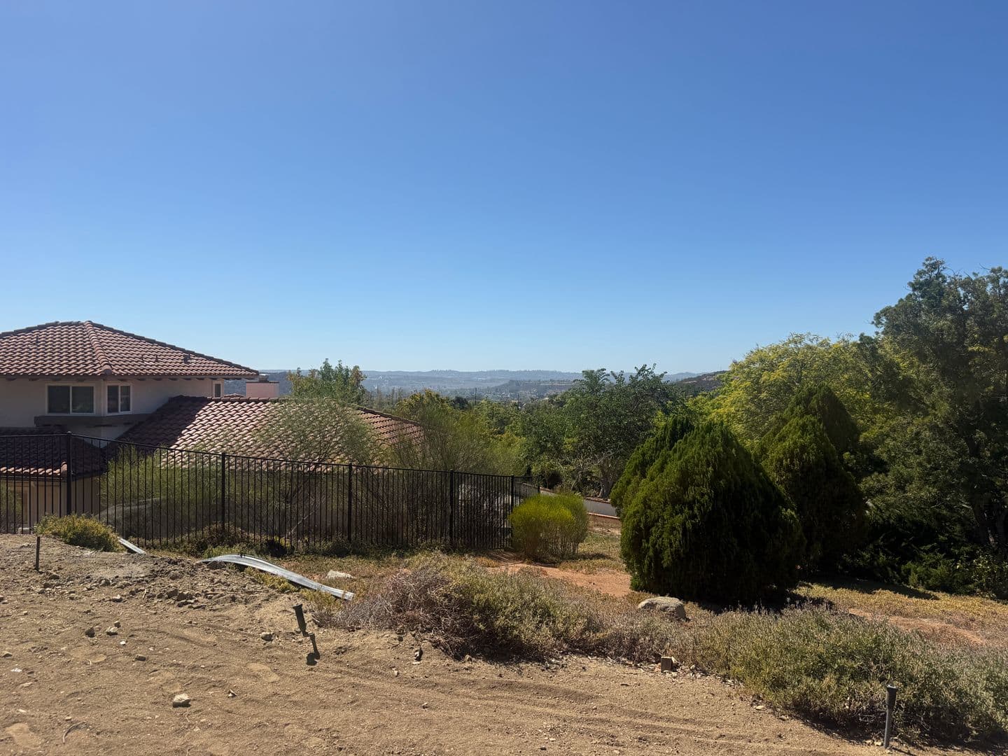 Poway House: 15351 Ridgeview Pl