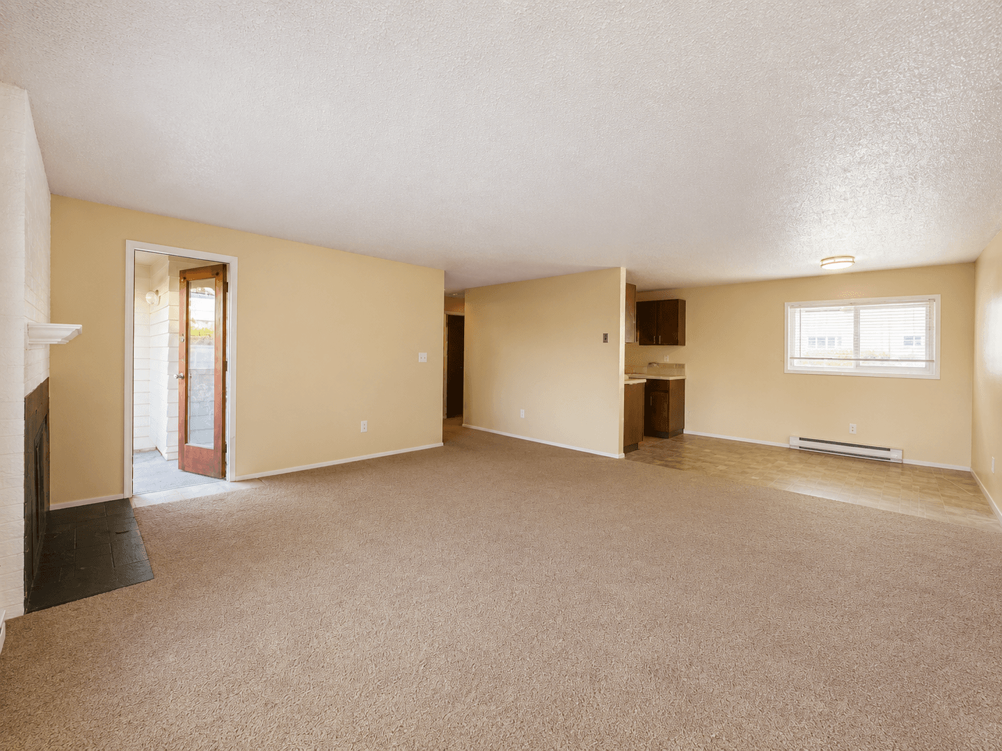 Seattle Apartment: 9929 14th Ave S