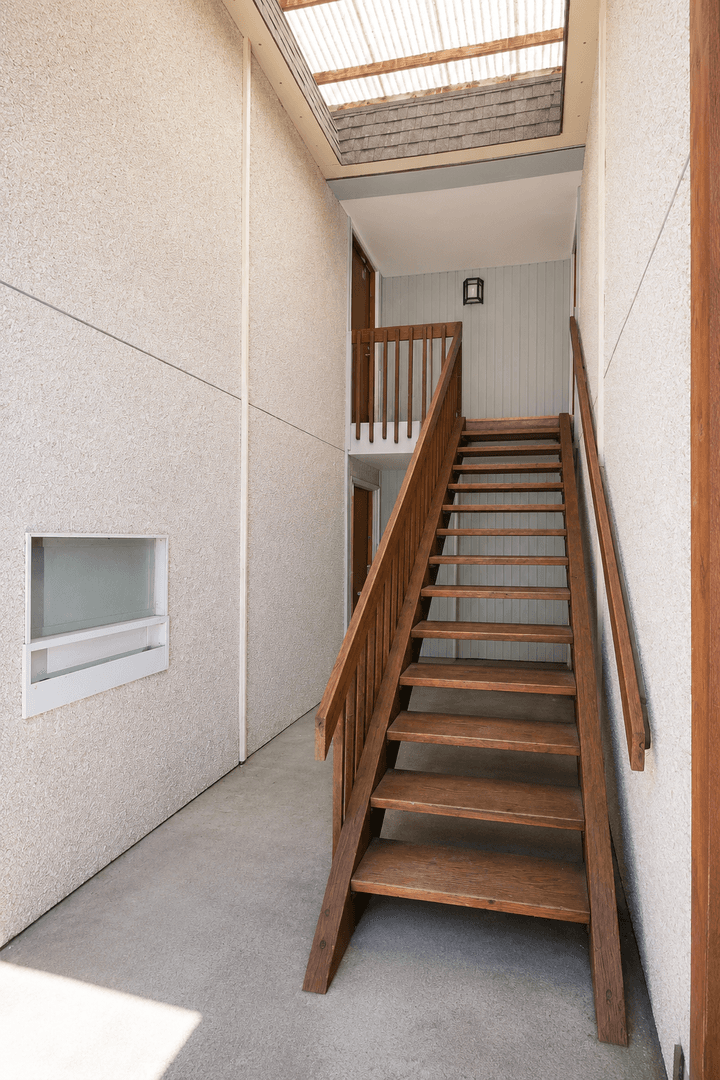 Seattle Apartment: 10007 17th PL S