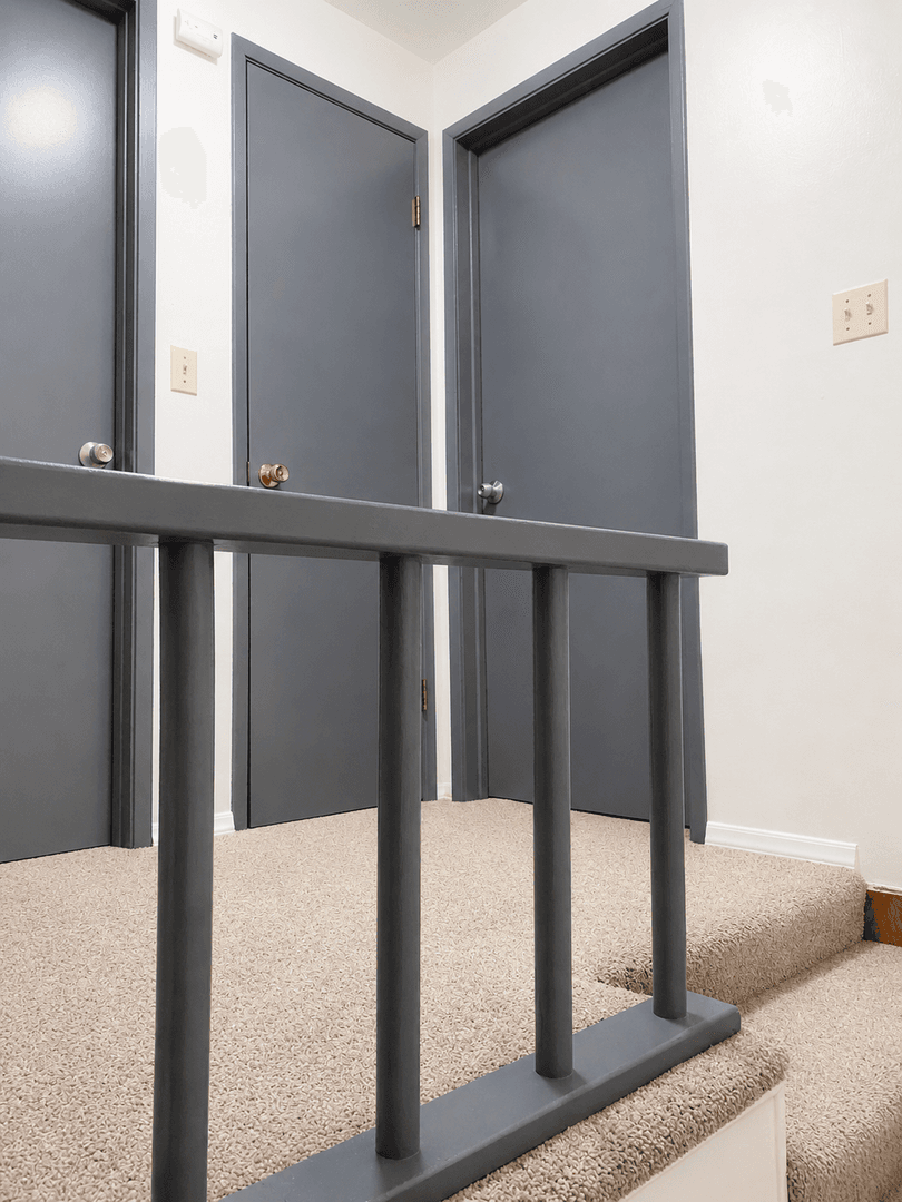 Kent Apartment: 703 Woodford Ave N
