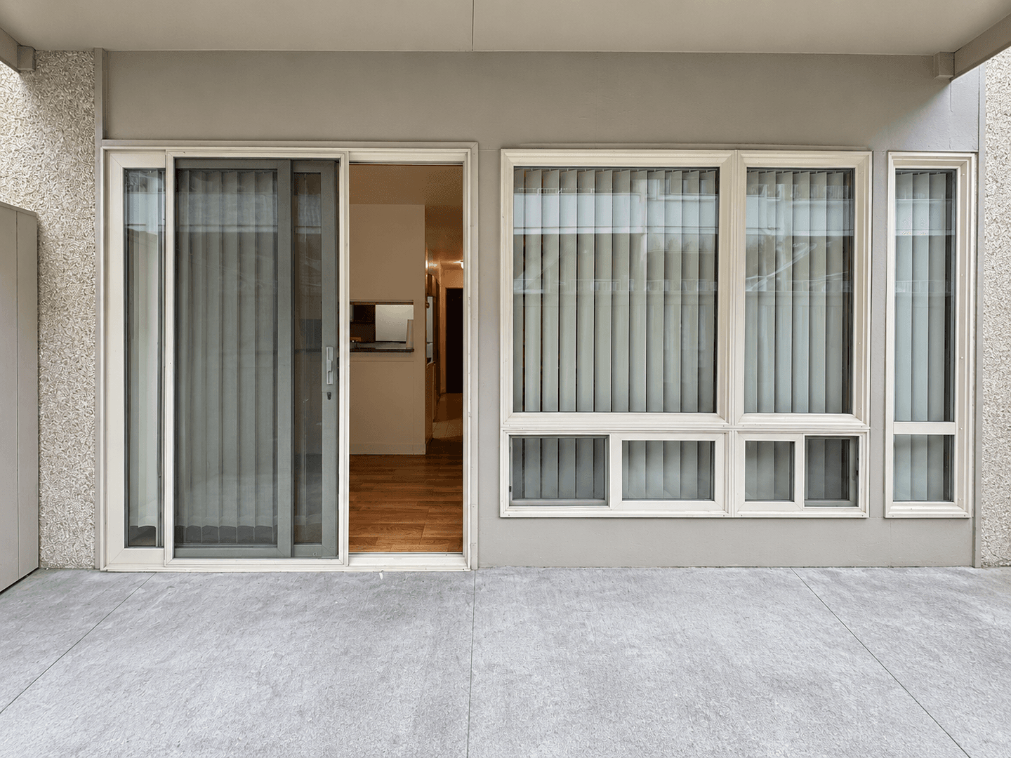 Seattle Apartment: 921 North 96th St - Unit 12