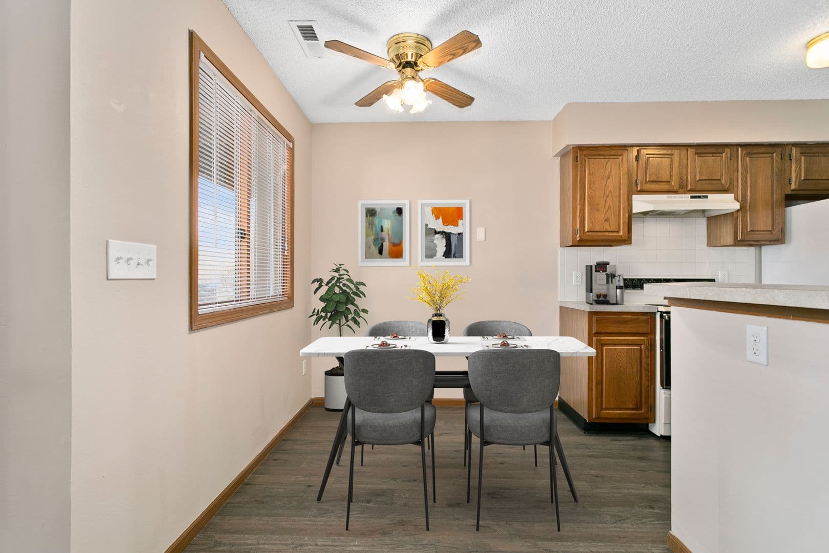 Lawrence Apartment: 1100-1311 George Court