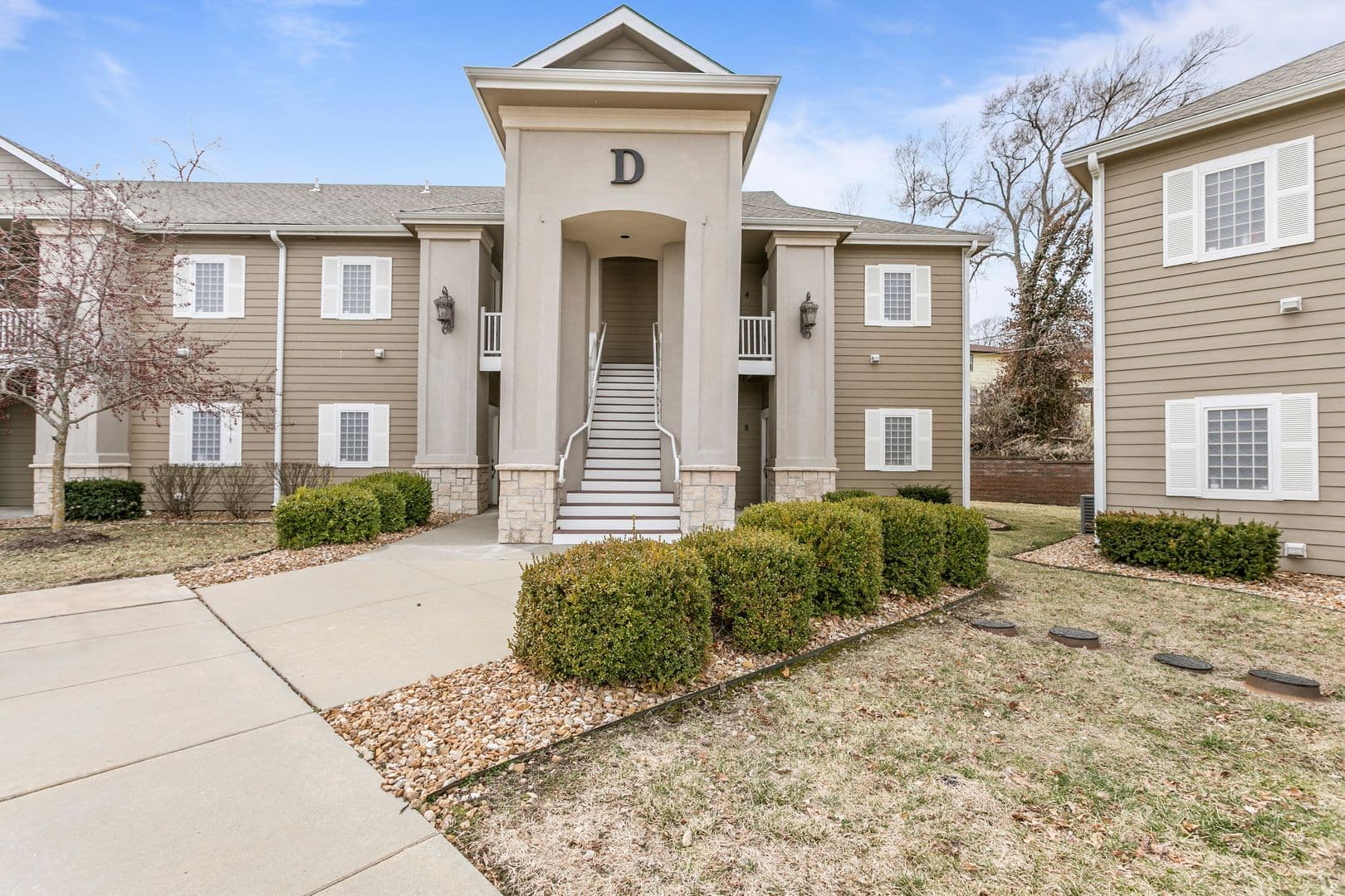 Lawrence Apartment: 1701 W. 4th Street Bldg. A-F