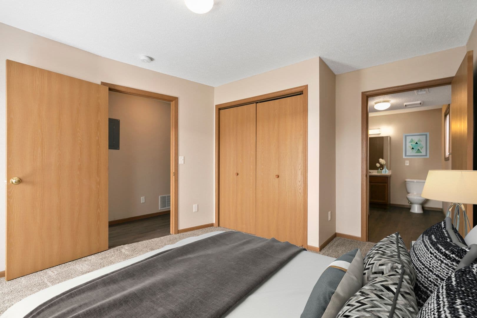 Lawrence Apartment: 2130 Silicon Avenue