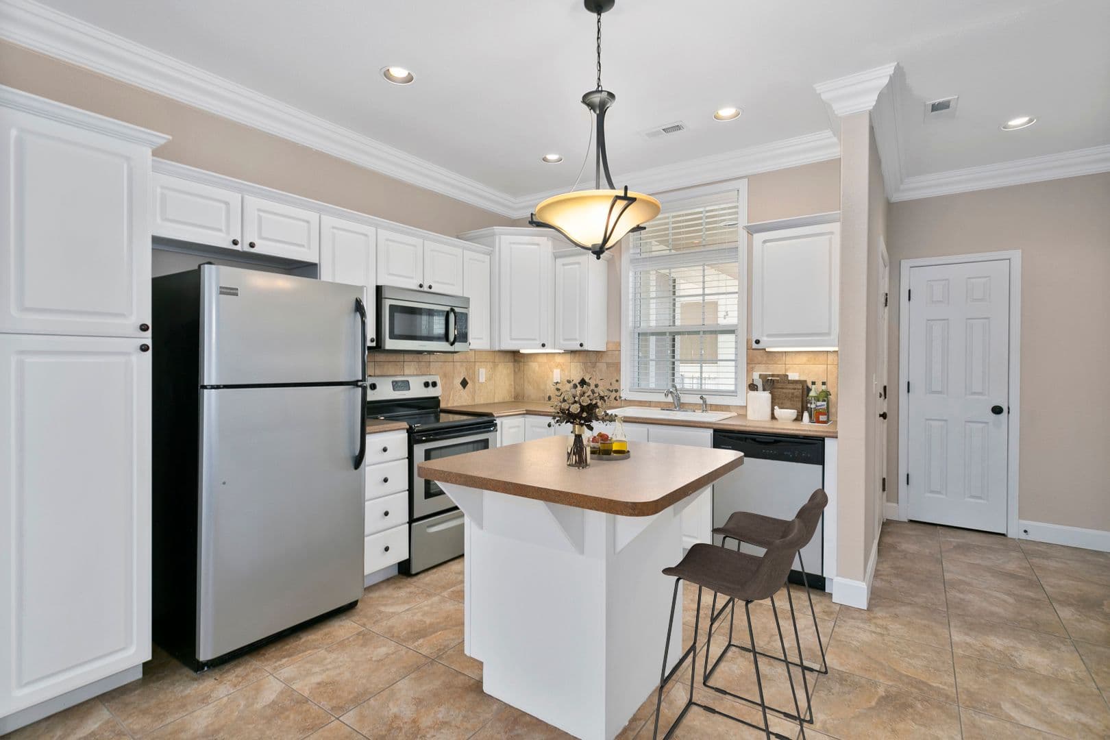 Lawrence Apartment: 1701 W. 4th Street Bldg. A-F