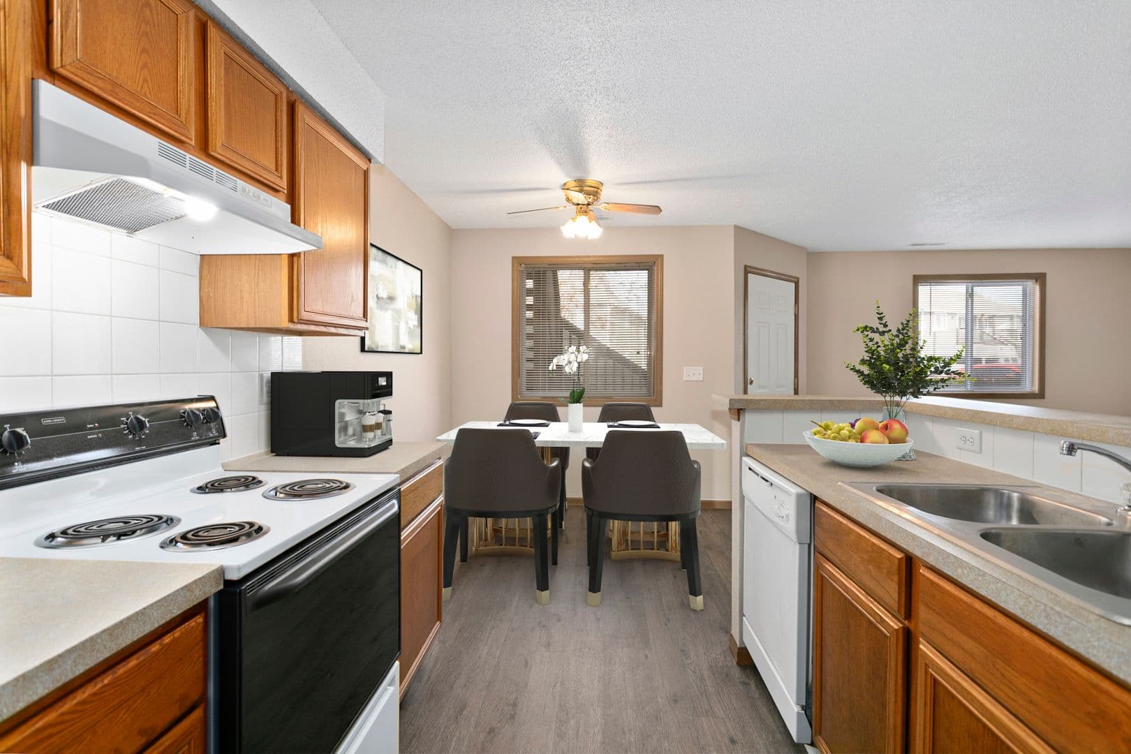 Lawrence Apartment: 2130 Silicon Avenue