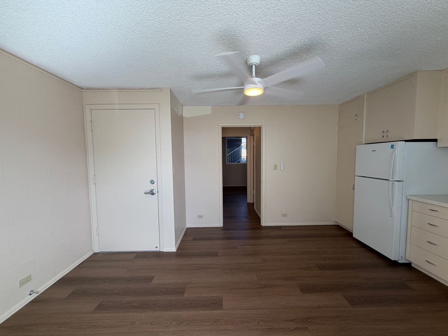Honolulu Apartment: 1650 Stillman Lane