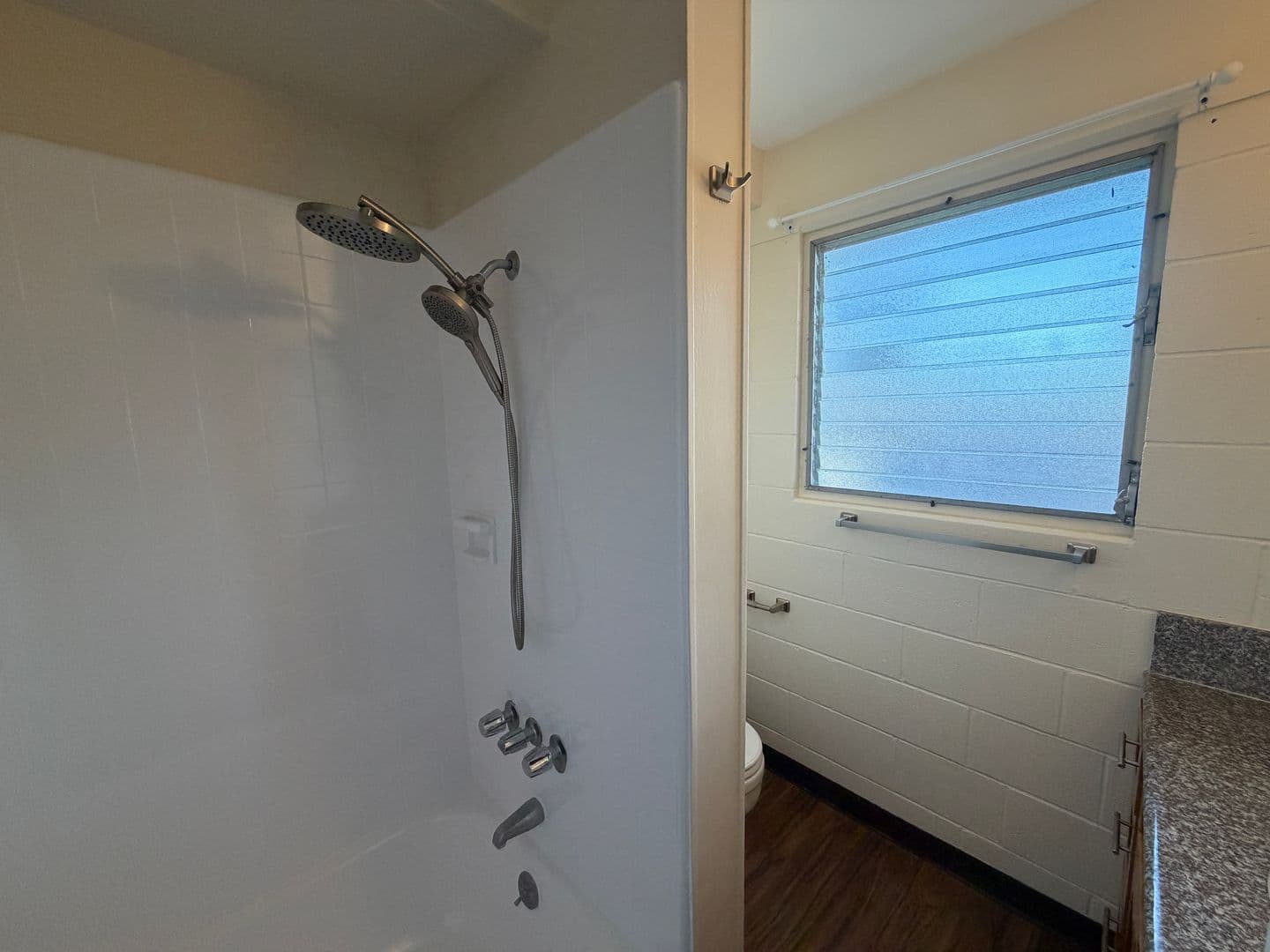 Honolulu Apartment: 830 Birch Street