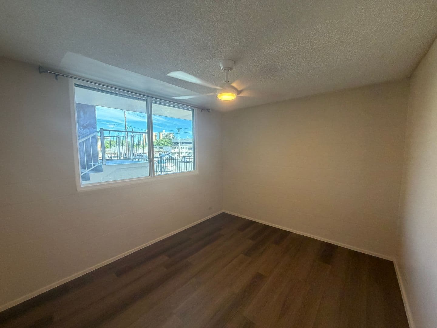 Honolulu Apartment: 1650 Stillman Lane